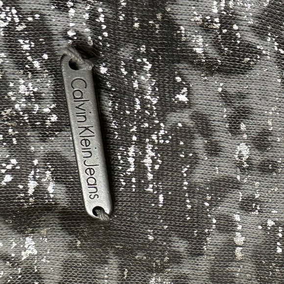 Calvin Klein Jeans shirt top Tshirt sz MD metallic lightweight like new - Picture 4 of 7